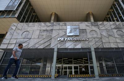 Petrobras tem prejuízo de R$ 1,5 bilhão no terceiro trimestre