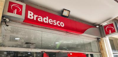 Bradesco fecha 372 agências no terceiro trimestre e faz 853 demissões