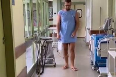 Borat de 'Amor e Sexo' mostra vídeo caminhando: 'Reaprendendo a andar'