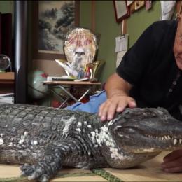 A Família japonesa compartilha sua casa com um crocodilo de 2 metros de comprimento