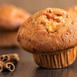 Aprenda a fazer deliciosos muffins de canela