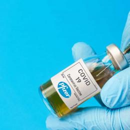 Pfizer: Vacina parece ser eficaz contra mutação chave de novas variantes