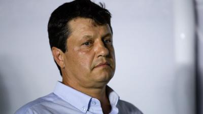 Ex-jogador e técnico Adílson Batista sofre infarto e é internado em Curitiba