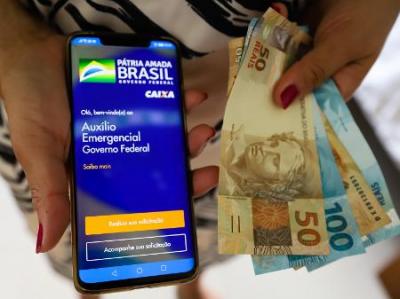 Auxílio de R$300 e R$600: CAIXA confirma 3 pagamentos somente nesta terceira semana