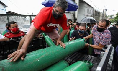 Ministro venezuelano afirma que caminhões com oxigênio saem hoje para Manaus