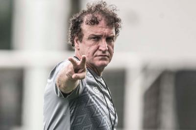 Cuca diz que tem 1% do mérito de vaga do Santos na final: “Jogadores se desdobram”