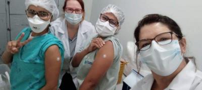 Profissionais de saúde de Brusque começam a ser vacinados contra Covid-19