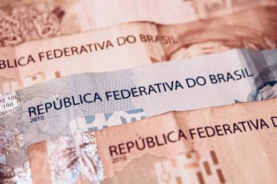 Pandemia pode impactar retomada do Brasil em 2021, diz Fitch
