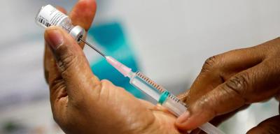 Funcionários do Hospital das Clínicas são “convidados” a assinar termo de consentimento antes de tomar vacina