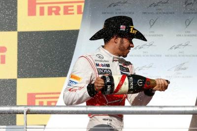 Hamilton lembra risco ao ir para Mercedes e diz: “Teria só um título se ficasse na McLaren”