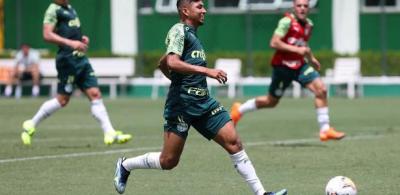 Escalação do Palmeiras: Abel comanda treino tático antes de viagem ao RJ
