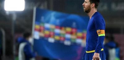 Barcelona se habituou a passar vergonha na Europa. Como convencer Messi?