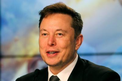 Queda em ações da Tesla tira Elon Musk do topo do ranking dos mais ricos do mundo