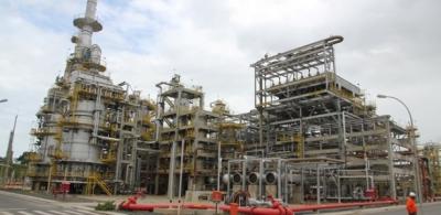 Petrobras vendeu refinaria na Bahia pela metade do preço, aponta estudo