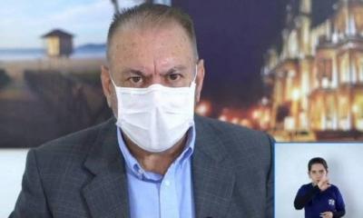 Prefeito que sugeriu ozônio contra Covid recebeu R$ 4,5 milhões em caixa dois para reeleição, diz MP