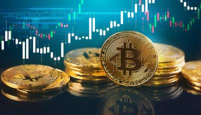 Bitcoin atinge novo recorde e valor de mercado se aproxima de US$ 1 trilhão