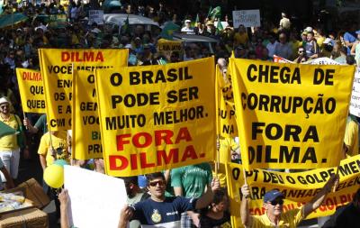 “Caos epistêmico”: jornalista e sociólogo revelam deturpação de teorias em grupos bolsonaristas