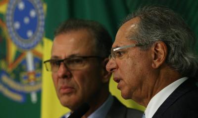 Bolsonaro entrega ao Congresso MP para privatizar Eletrobras