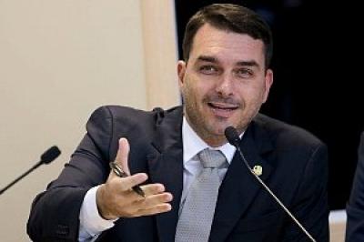 STJ anula quebra de sigilo de Flávio Bolsonaro no caso da 'rachadinha'