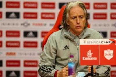 Atlético procura técnico Jorge Jesus, que nega proposta, diz TV de Portugal