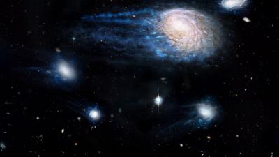 Grandes galáxias estão 
