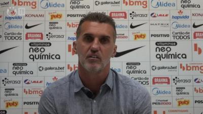 Mancini cita irritação por erros de passe e admite incômodo com jejum no Corinthians