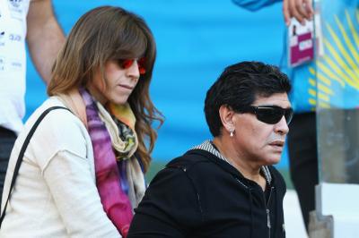 Justiça argentina decide que filhos reconhecidos são únicos herdeiros de Maradona
