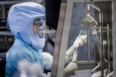 Startup alemã autorizada a produzir vacinas contra Covid trabalha 24 horas por dia