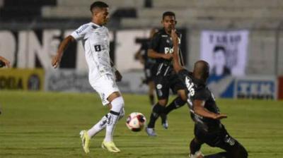 Santos joga mal, leva três gols no primeiro tempo e perde para a Ponte Preta em Campinas