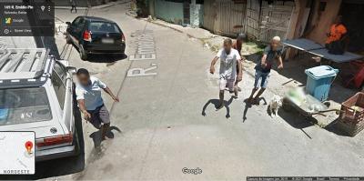 Google mostra homens armados perseguindo carro do Street View em Salvador