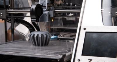 Polícia desmantela na Espanha 1ª oficina ilegal de fabricação de armas com impressora 3D (VÍDEO)
