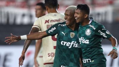 Libertadores: Palmeiras abre 2 a 0, leva empate em 3 minutos, mas vence estreia com gol no último lance