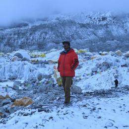 Contra Covid, China vai instalar uma barreira física no topo do Everest