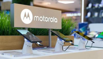 Motorola vai carregar celulares pelo ar