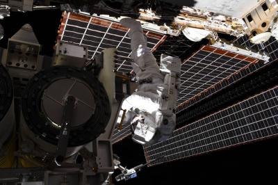 NASA exibe caminhada espacial ao vivo neste domingo (20)
