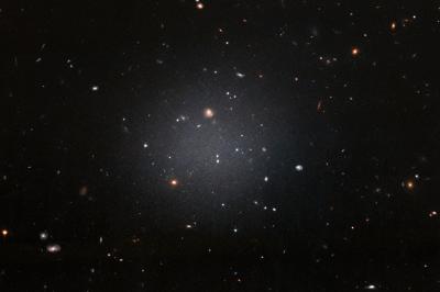 Mistério galáctico: uma galáxia sem matéria escura?