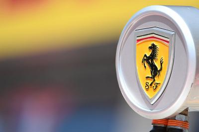 F1: Mecânico da Ferrari tem pé amputado após acidente em festival