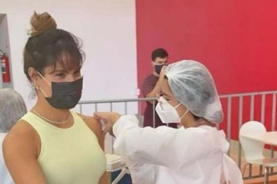 Esposa de Safadão, Thyane Dantas é investigada após vacinação sem agendamento