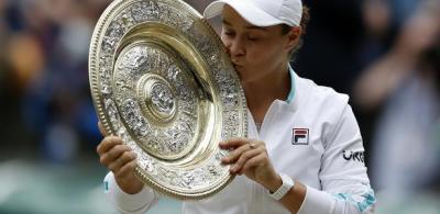 Ashleigh Barty supera Pliskova em final nervosa e conquista Wimbledon