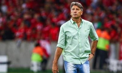 Primeira proposta não agrada Renato Gaúcho, que se reunirá com o Flamengo na tarde deste sábado