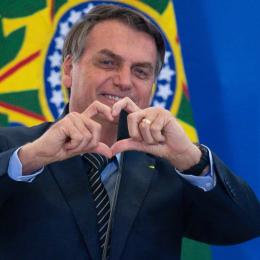 Bolsonaro afirmou em uma rádio que está fora das eleições  