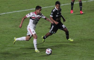 Everton Felipe e São Paulo encaminham rescisão amigável; destino do atacante é o Sport