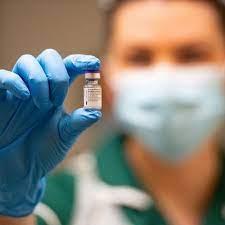 Vacina da Moderna garante proteção contra variantes por até 6 meses, diz estudo
