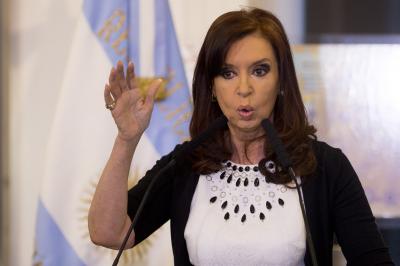 Em carta aberta, Cristina Kirchner insta presidente argentino a “honrar sua palavra”