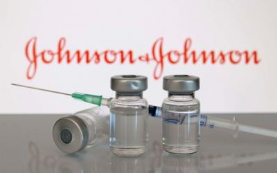Vacina 2 meses após 1ª dose elevou proteção contra covid, diz Johnson & Johnson