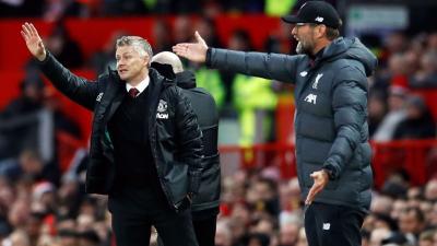 Técnico do Manchester United alfineta Klopp e reclama: 'Um certo treinador estava preocupado com nossos pênaltis'