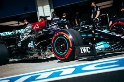 Hamilton consolida domínio e fecha na frente sexta-feira de treinos da F1 na Turquia