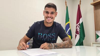 Fluminense renova com Luan Freitas até 2024, e zagueiro passa a ter multa de R$ 318 milhões