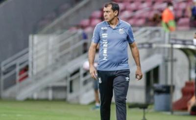 Carille deve inovar na escalação do Santos contra o América-MG, pelo Brasileirão