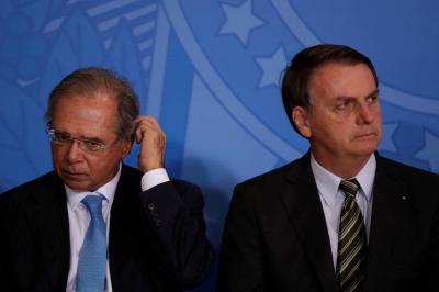 Fogo amigo cresce e ministro de Bolsonaro diz que 'ninguém aguenta mais o Paulo Guedes'